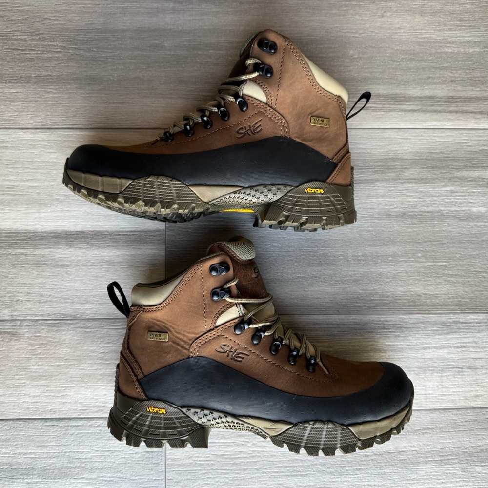Women’s SHE Leather Waterproofed Hiking/Hunting Boots - Brown- 9M. - Picture 7 of 11
